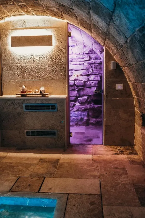 Pietraluna luxury b&b Giovinazzo 0*,  Italia